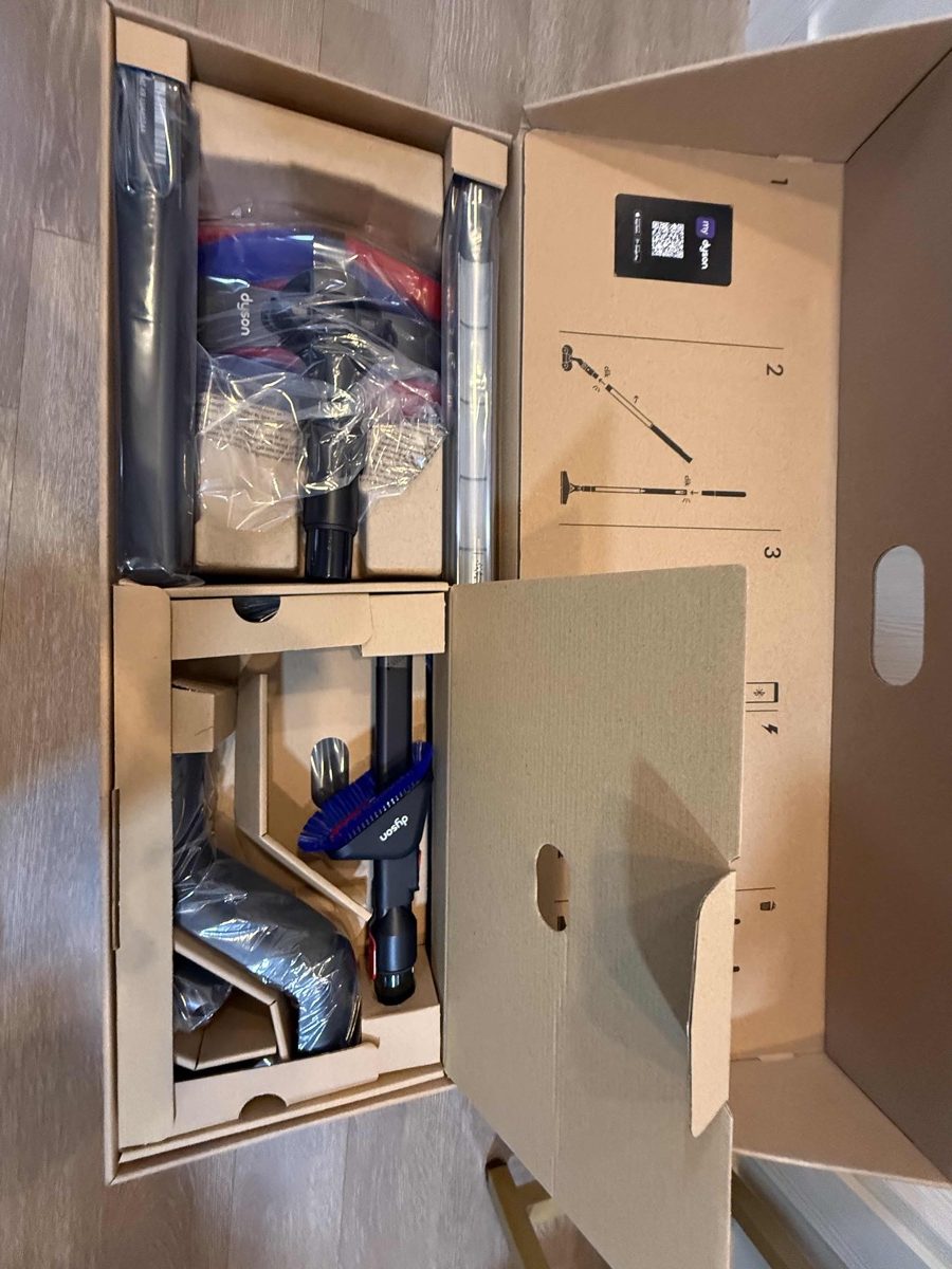 다이슨 펜슬백 플러피콘 구성품 전체