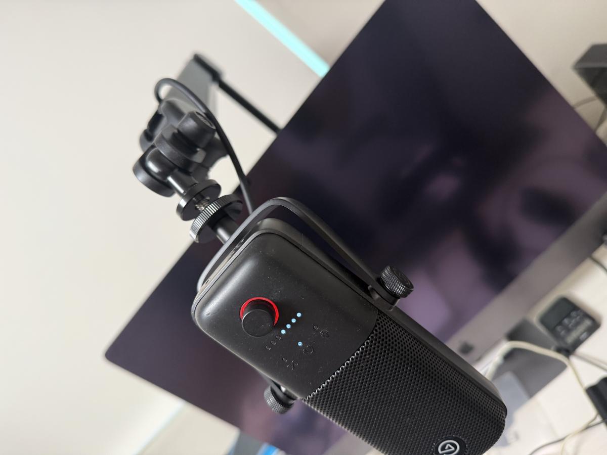 엘가토 Wave Mic Arm MK2 관절부 마감 디테일